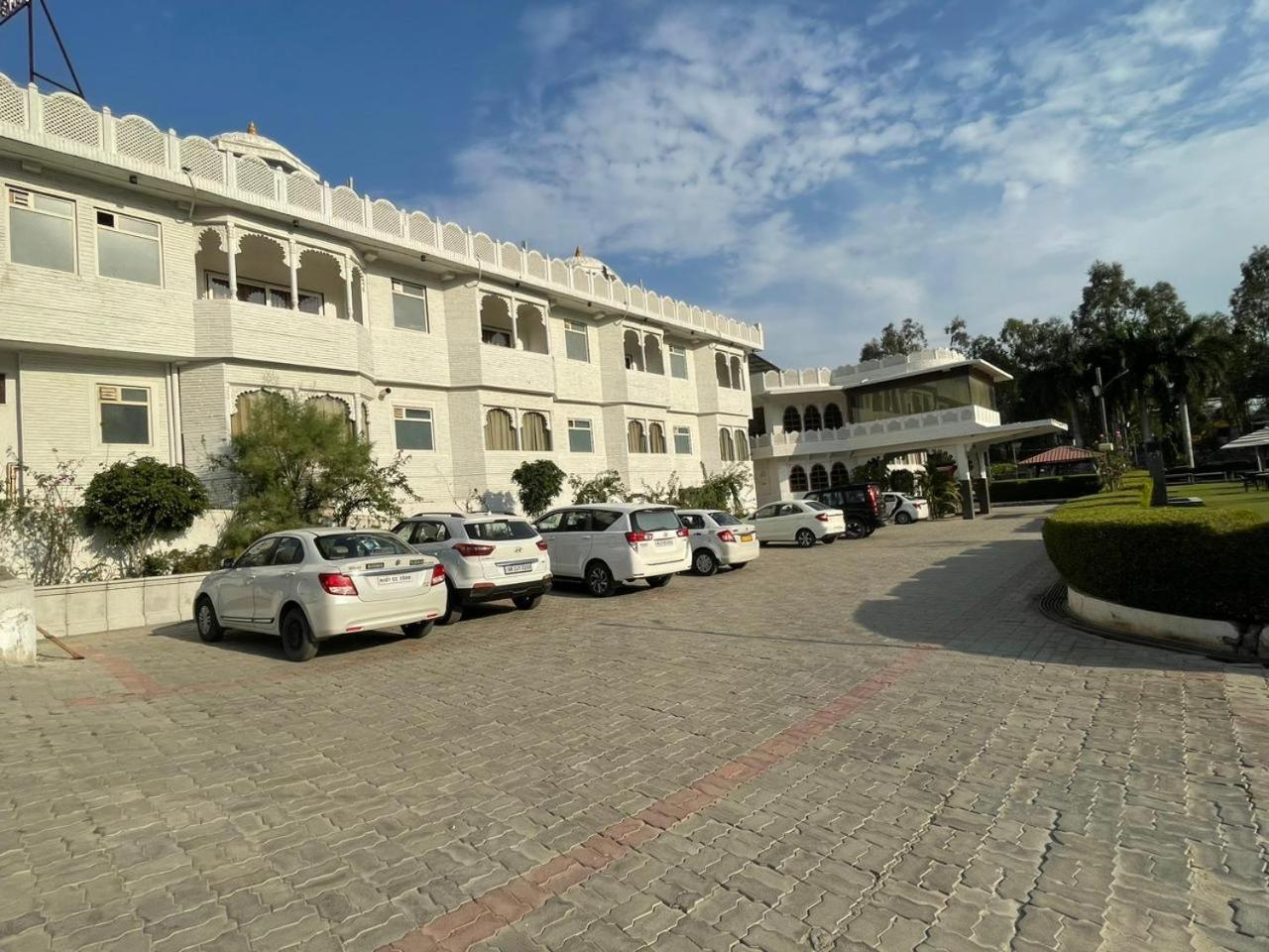 Gold Nest Rubystone Heritage Udaipur Exterior photo