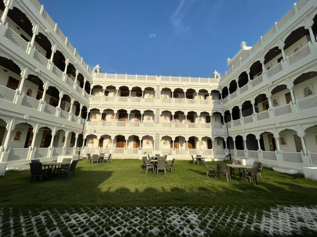 Gold Nest Rubystone Heritage Udaipur Exterior photo